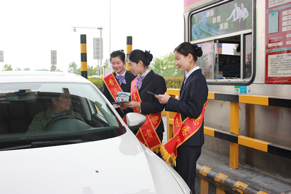 1557195332559414.jpg 003.jpg