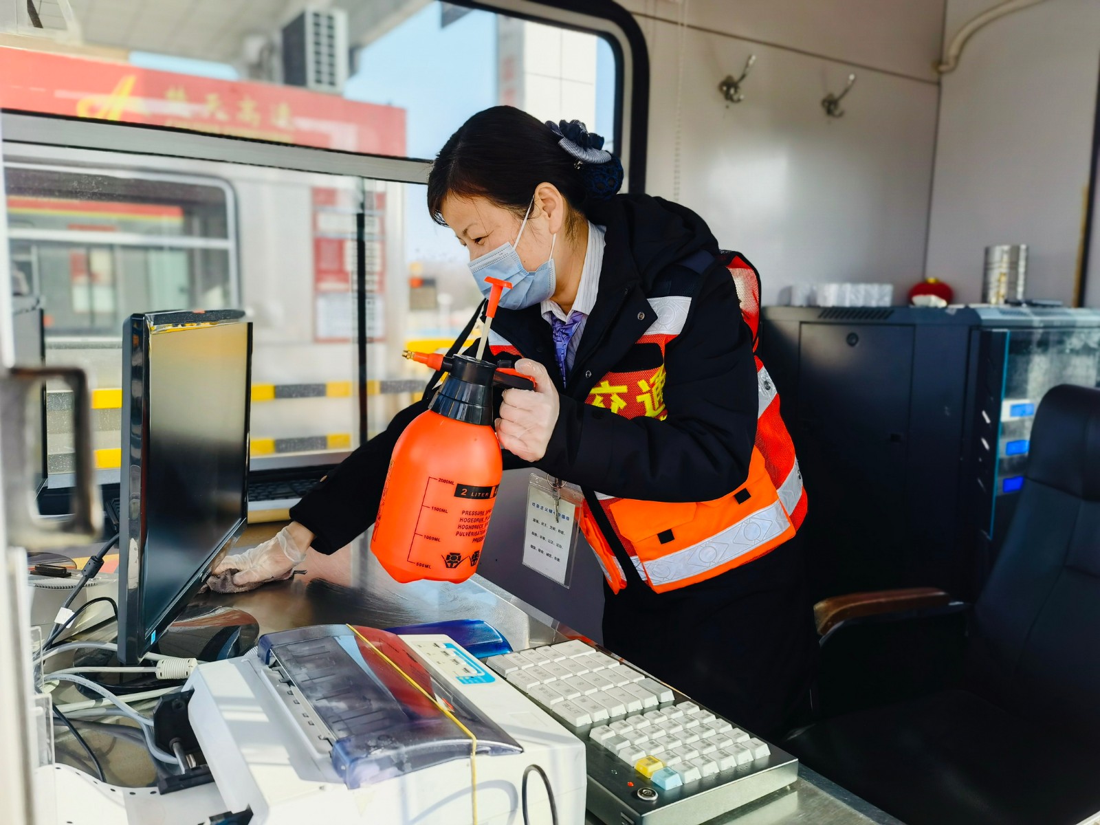 1613712618933316.jpg 2.1疫情防控.jpg