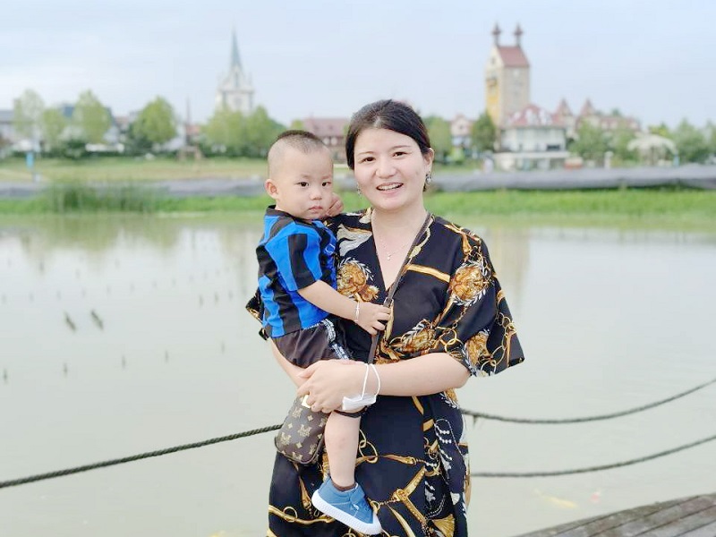 1646900482830384.jpg 3.大广北丰丽婷 时光如梭,不知不觉,已到楚天11个年头。在这里,收获了成长、乐趣,伙伴、家庭,也见证了公司日新月异.jpg