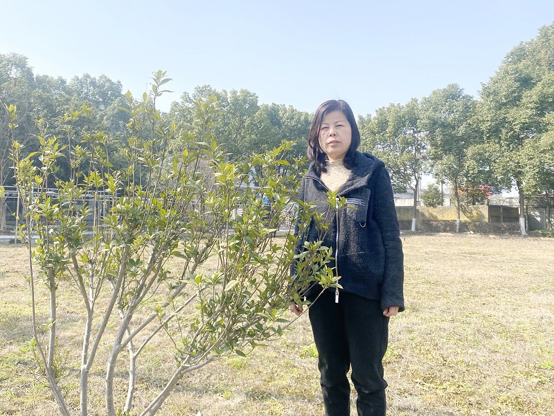 1646900712394902.jpg 11.潜江所胡敏我是幸运的,也是幸福的。我从事着一份平凡而满足的工作,上天赐给我一个爱自己的老公和一个健康聪明的孩子。健康关爱我的父母给了我一份内心的踏实,和我能真正交心的知已使我的内心又平添了一份温暖。希望今年能为楚天公司再立新功!.jpg